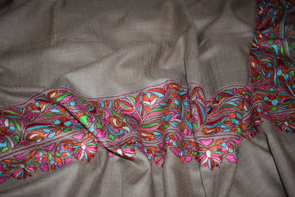 Pashmina Hand embroidered designdar shawl 40X80 inch