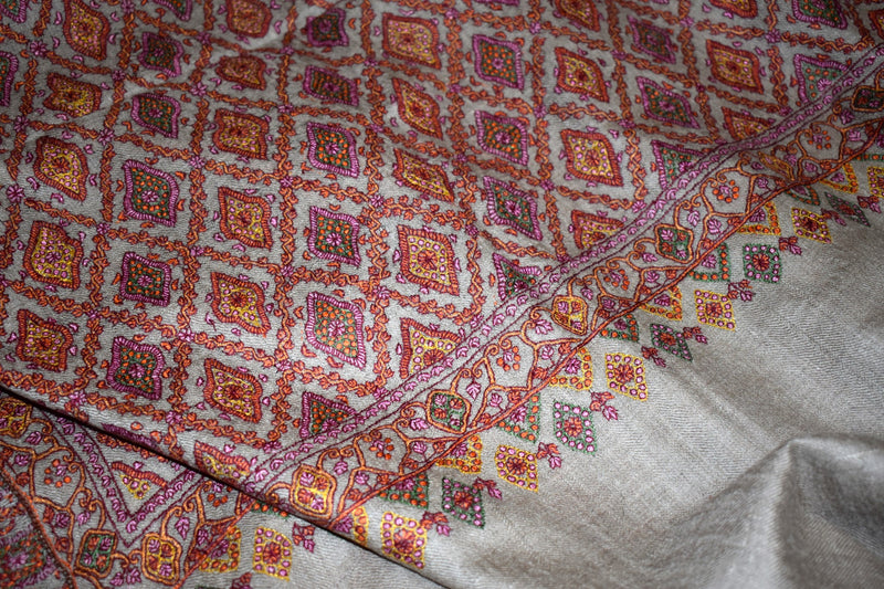 Pashmina Hand embroidered jammawar shawl 40"x80"